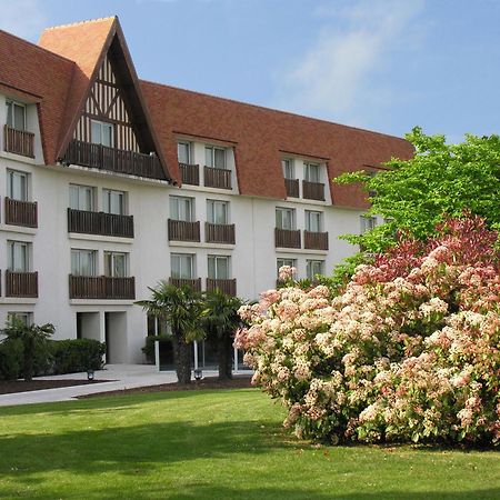 Amiraute Hotel Golf Deauville Touques Zewnętrze zdjęcie