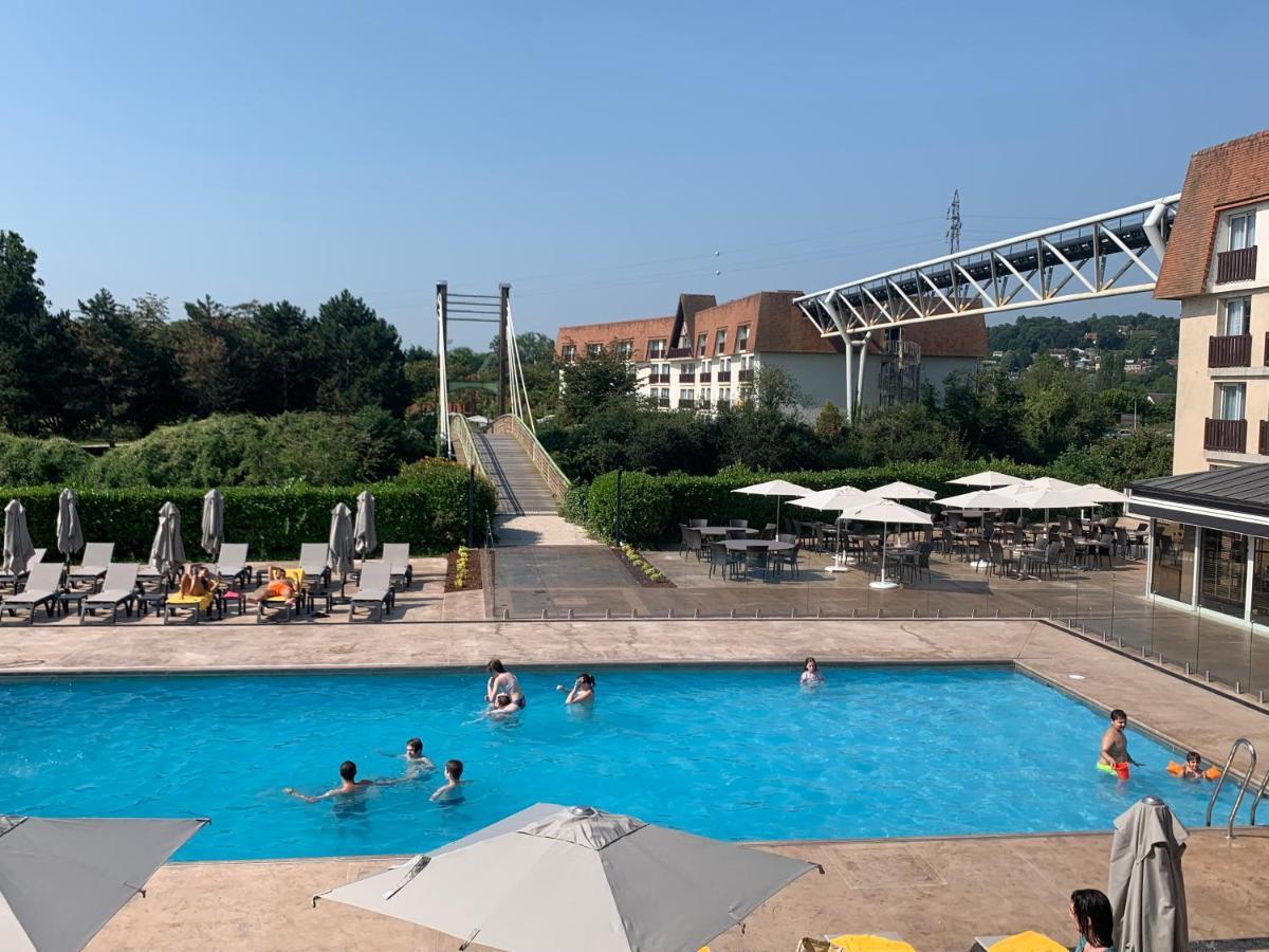 Amiraute Hotel Golf Deauville Touques Zewnętrze zdjęcie