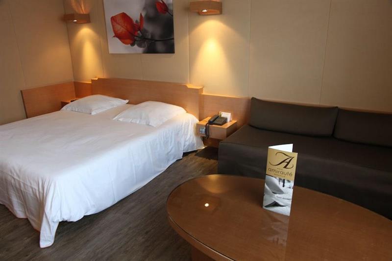 Amiraute Hotel Golf Deauville Touques Zewnętrze zdjęcie