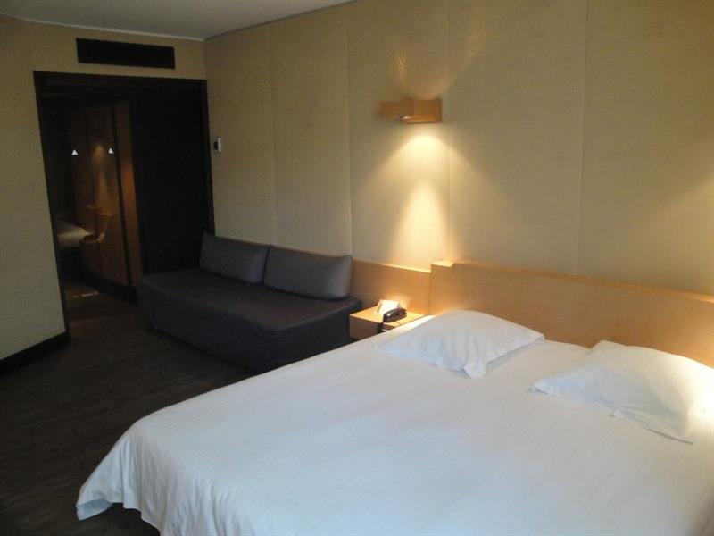 Amiraute Hotel Golf Deauville Touques Zewnętrze zdjęcie